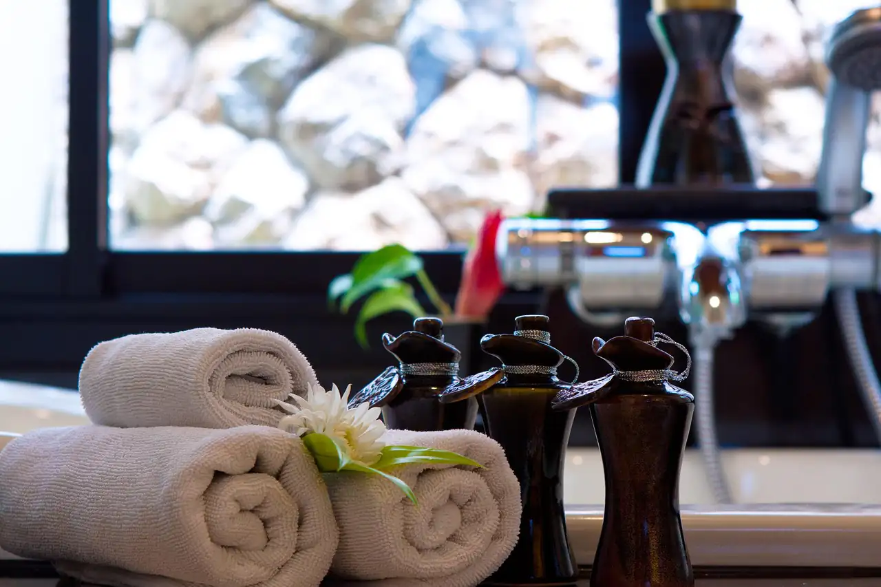 Rolled white towels