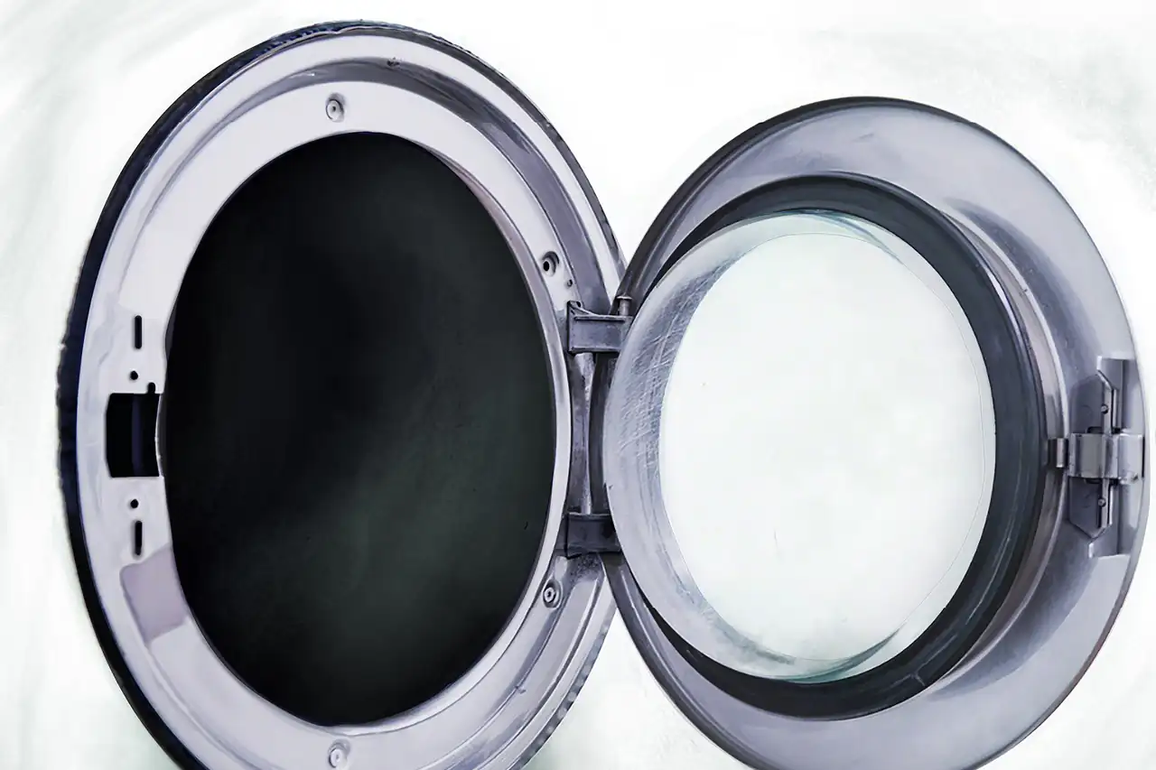 An open washing machine door